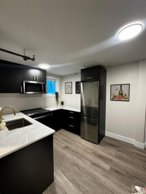 Quaint Queen Suite Central HFX